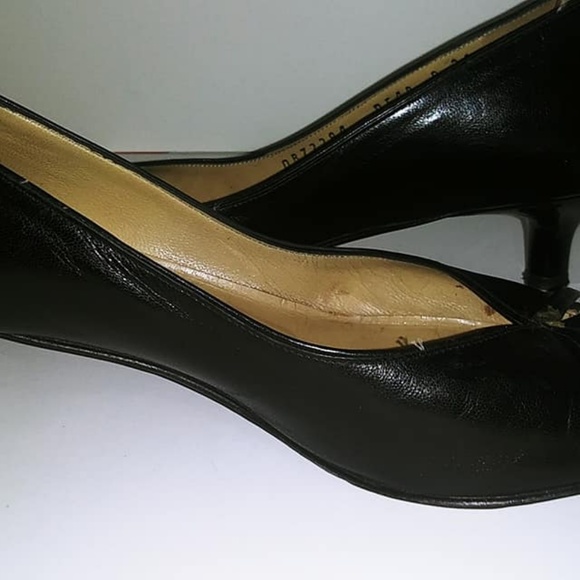 2 for $40 Ferragamo Black Leather Kitten Heels - Picture 4 of 7